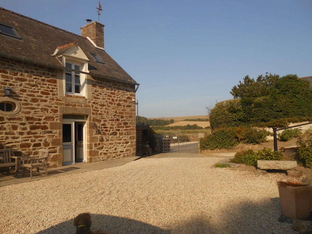 Pleudihen-sur-Rance Le Jardin A Mordreuc B&B 외부 사진